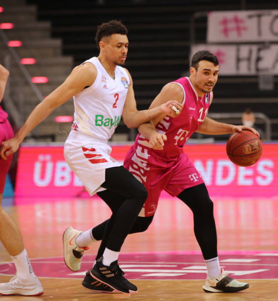 会自发起立 会自发起立