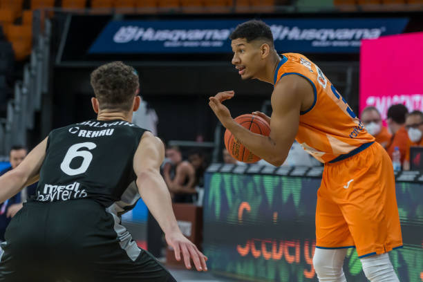 度防守的关 度防守的关